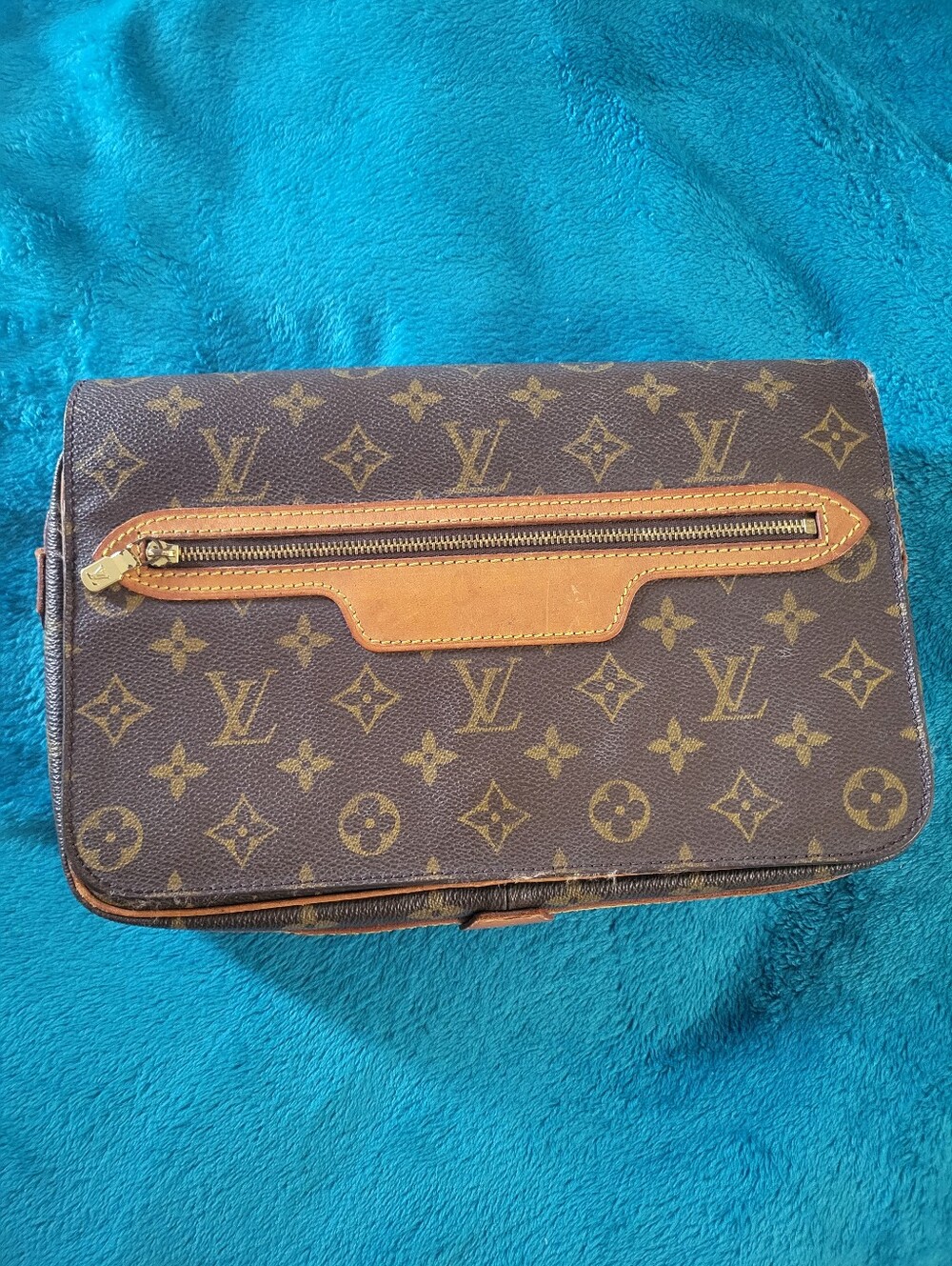 Authentic Louis Vuitton Saint Germain 24 monogram